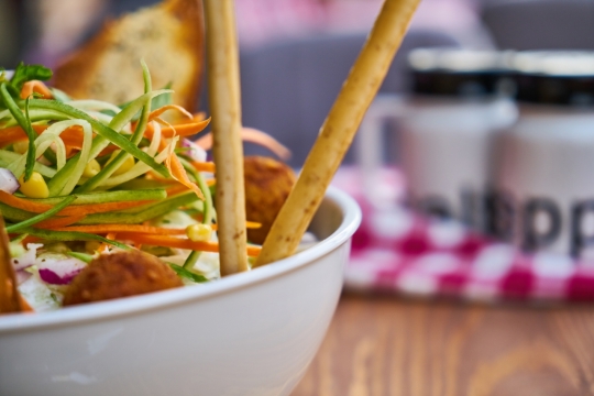 荤素搭配可口的美食摄影