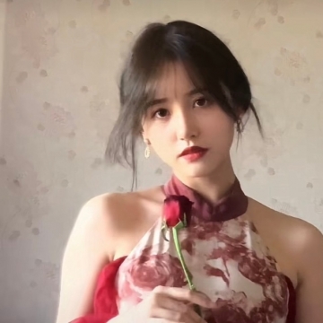 网红美女一栗小莎子性感撩人写真