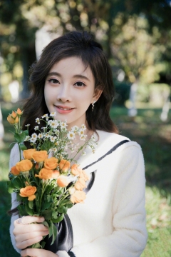 纯欲系美女冯提莫性感撩人写真