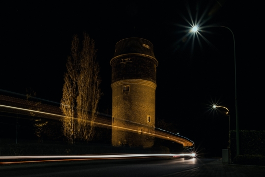 堡垒建筑街道灯光夜景