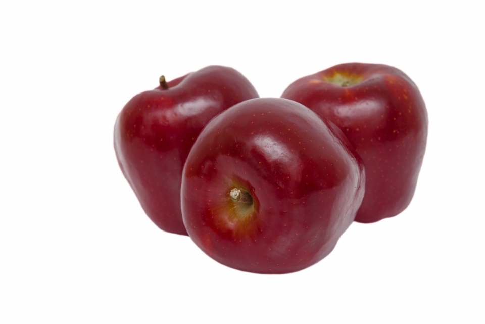 摄影基础_白色背景红色健康新鲜苹果