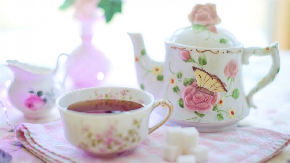 精美瓷器茶壶茶杯高清桌面壁纸