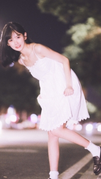 网红美女井川里予手机壁纸