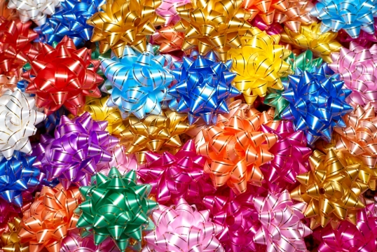 家中编制手工艺品彩带装饰摆拍