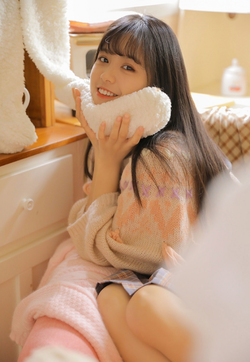 纯欲系美女超短裙性感撩人写真