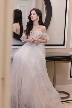 李一桐仙气写真