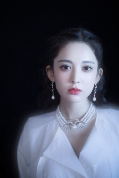 性感美女明星古力娜扎妩媚诱惑写真