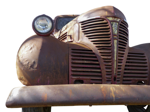 生锈的铁皮火车头复古汽车头老式汽车特写