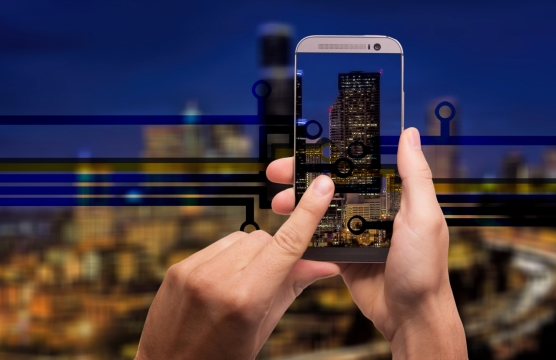 拍照手机建筑高楼大厦城市夜色夜景