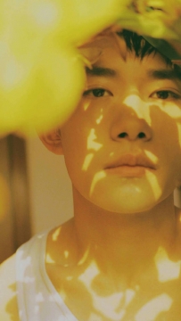 帅气明星易烊千玺手机壁纸