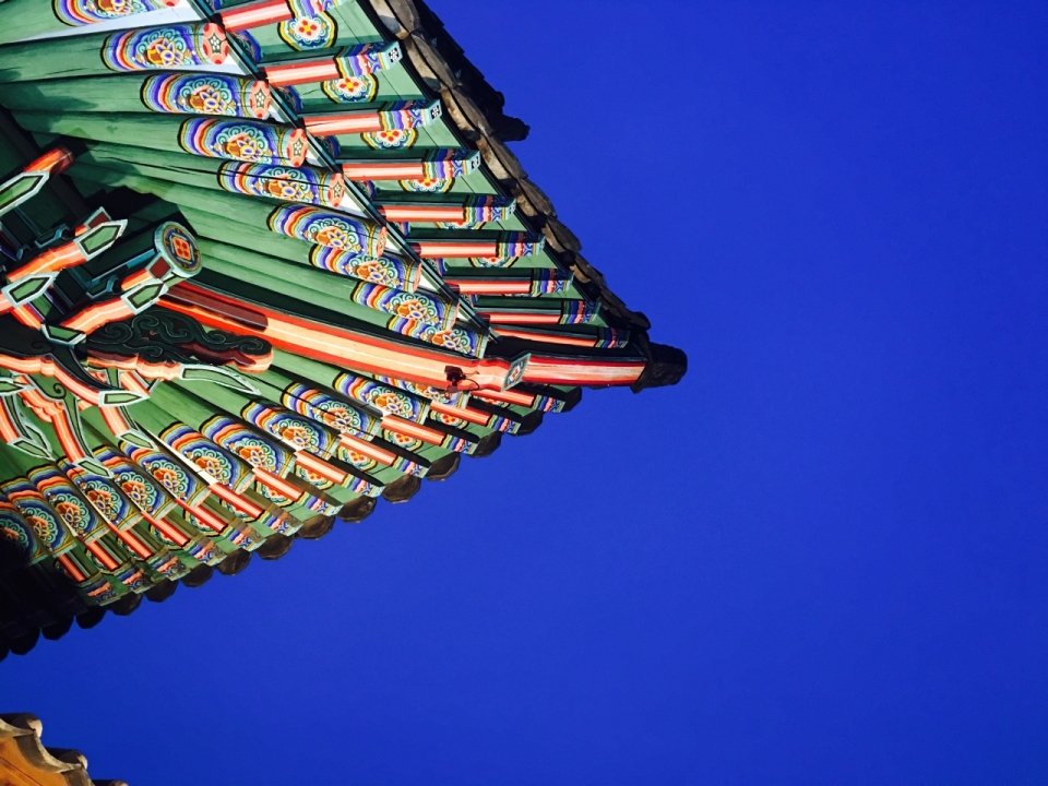 华丽配色的中国古代建筑屋檐