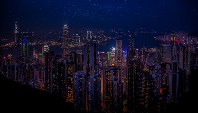 夜晚城市高楼大厦房屋建筑美丽夜景俯瞰