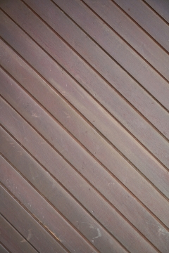 公园中木板制的长椅