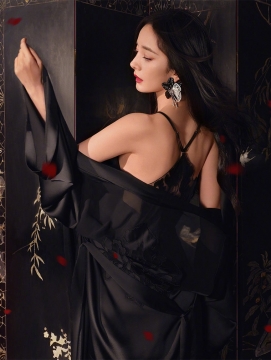 杨幂时尚性感撩人诱惑写真