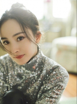 性感美女明星杨幂妩媚优雅写真