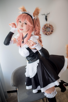 可爱制服女仆萌萌摆拍