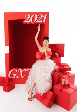 2021美女明星关晓彤撩人诱惑写真