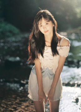 性感美女网红井川里予妩媚写真